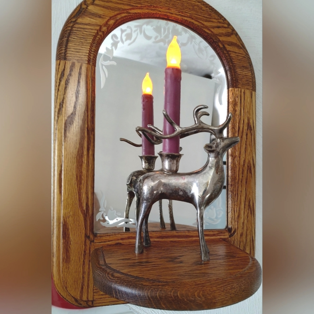 Colonial Williamsburg style vintage Solid oak etched mirror with shelf